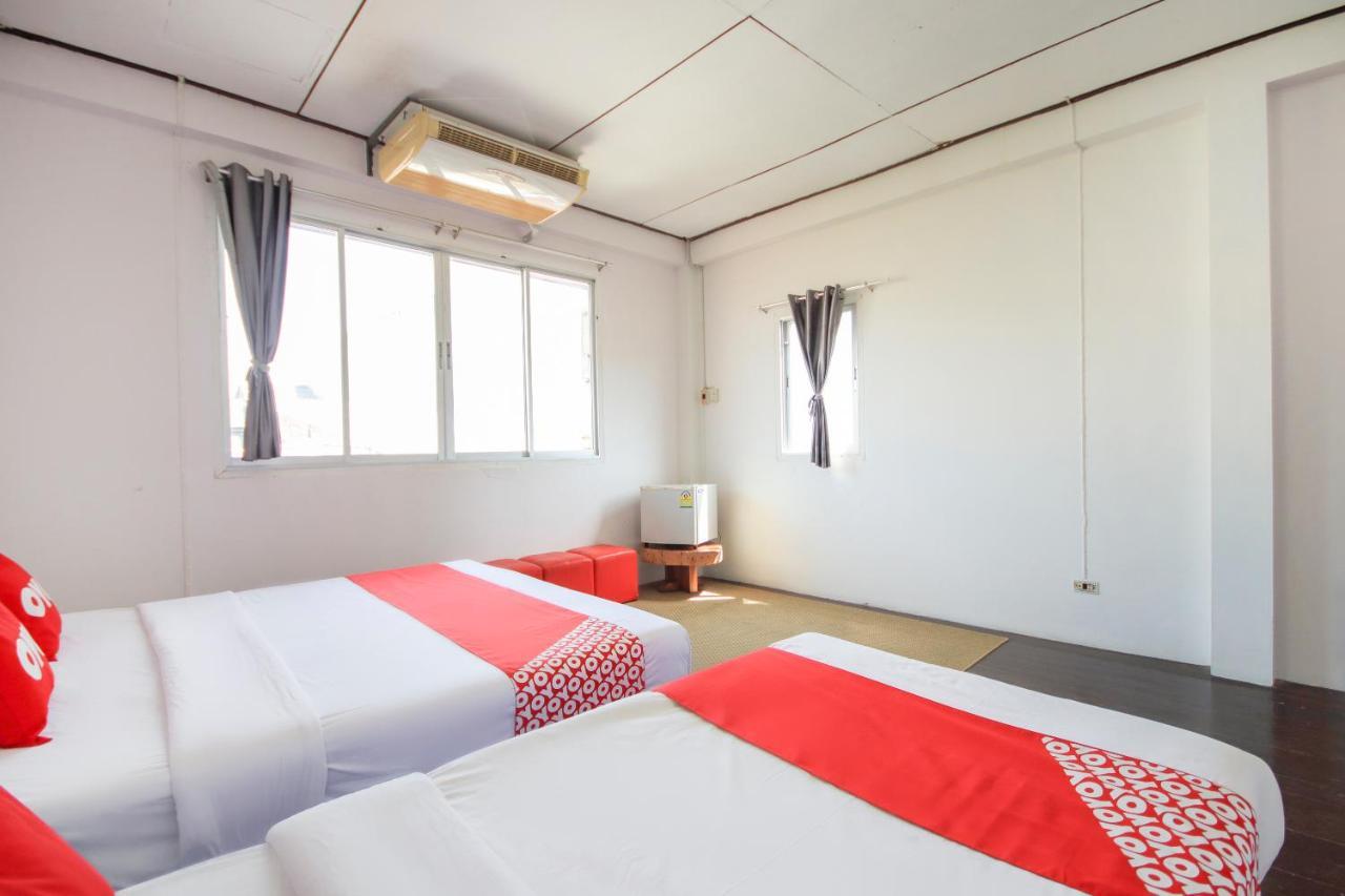 Oyo 1054 Phuket Backpacker Hostel المظهر الخارجي الصورة