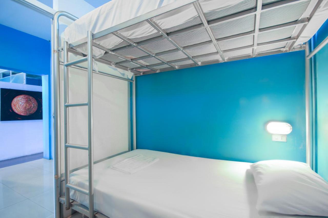 Oyo 1054 Phuket Backpacker Hostel المظهر الخارجي الصورة