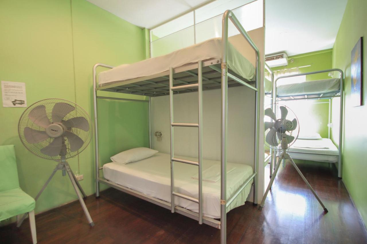 Oyo 1054 Phuket Backpacker Hostel المظهر الخارجي الصورة