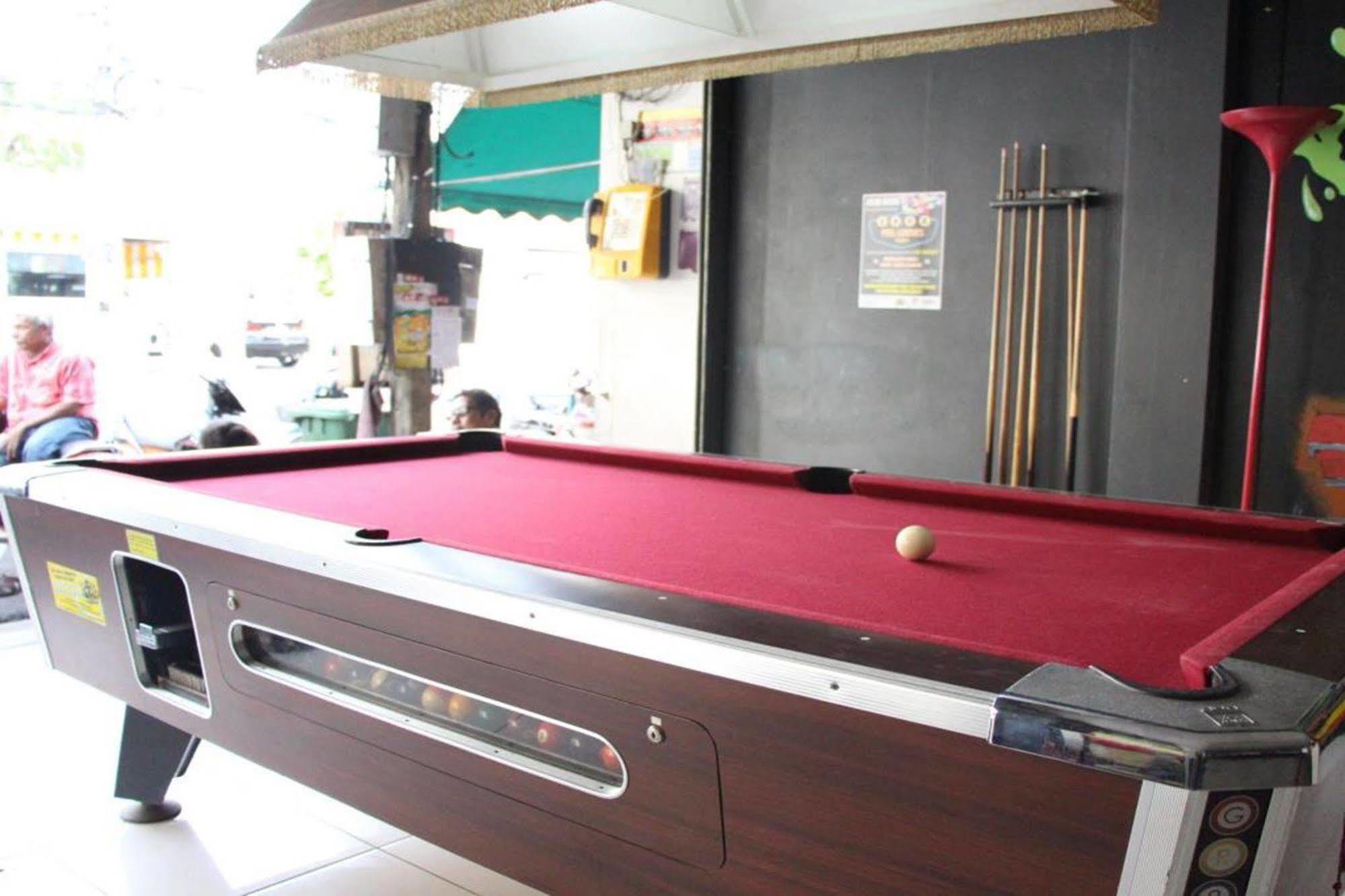 Oyo 1054 Phuket Backpacker Hostel المظهر الخارجي الصورة